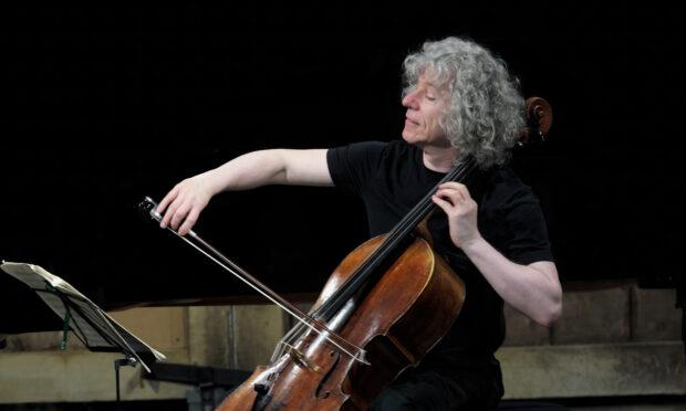 Steven Isserlis and Mario Venzago – Kabalevsky and Schubert