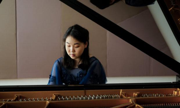 Chang Yun-Hua (Online)