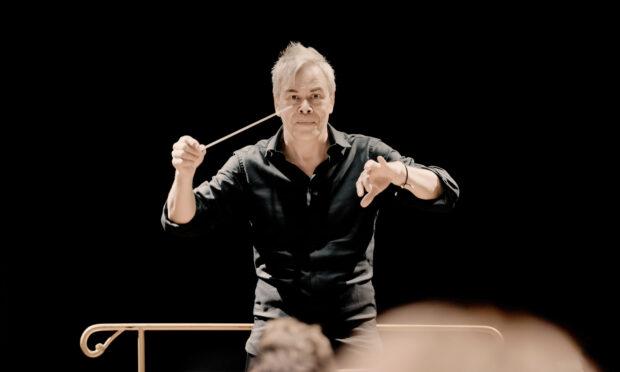 Hannu Lintu conducts Nelson Mass + Mahler 4