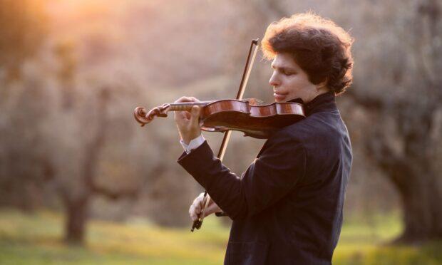 Augustin Hadelich in Recital