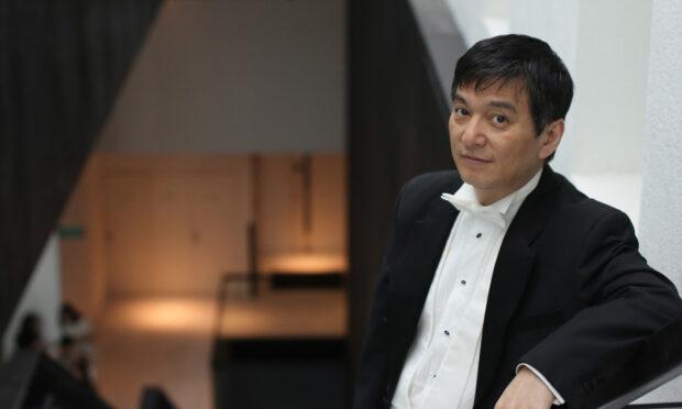 Lan Shui conducts Stravinsky, Schoenberg and Mozart